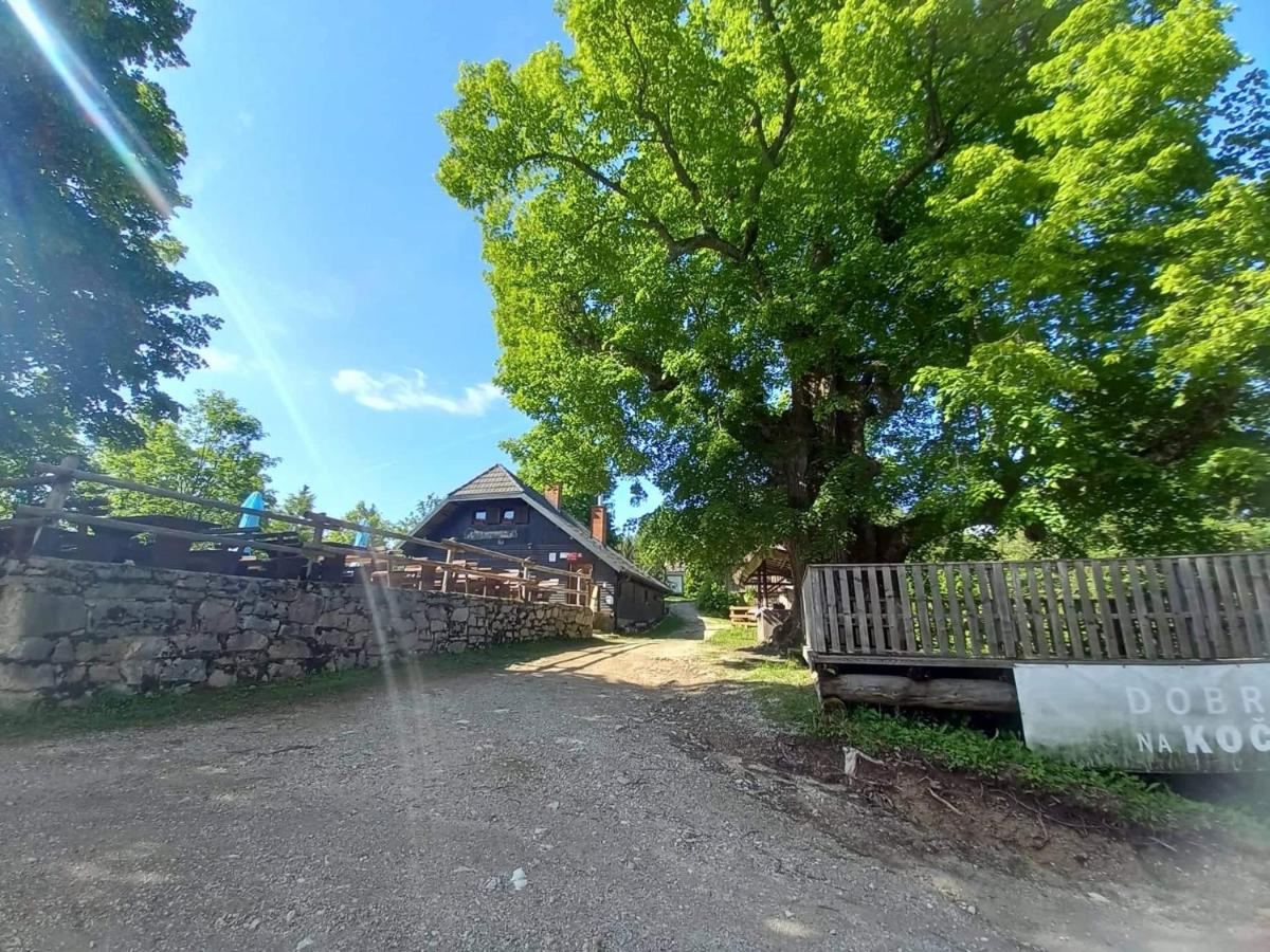 Koca Na Pikovem Crna na Koroskem Exterior foto