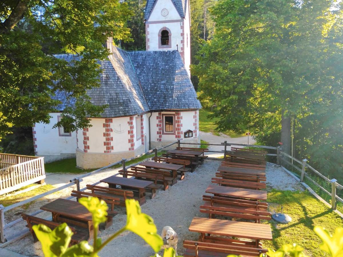 Koca Na Pikovem Crna na Koroskem Exterior foto