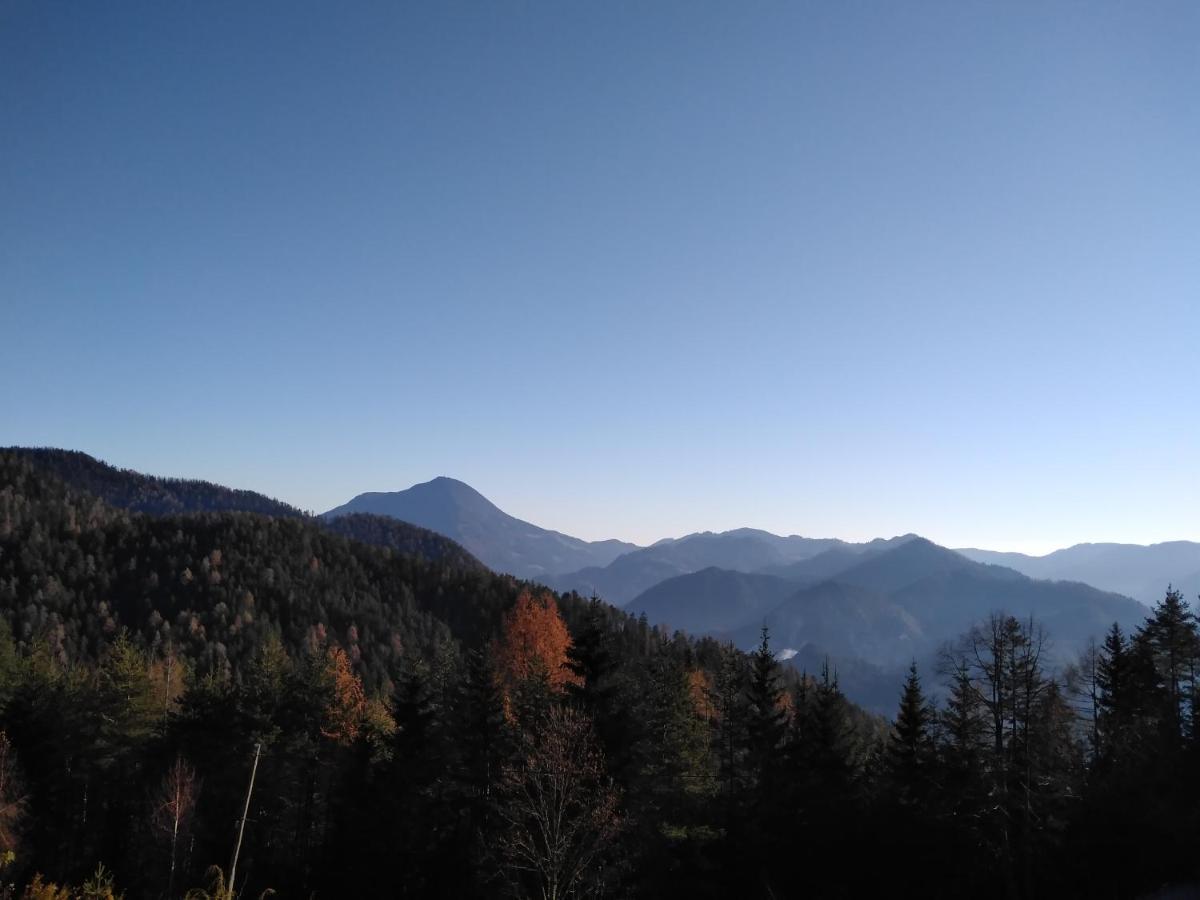 Koca Na Pikovem Crna na Koroskem Exterior foto